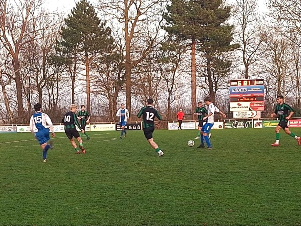 Verslag van voetbalwedstrijd door De Wieringermeerder